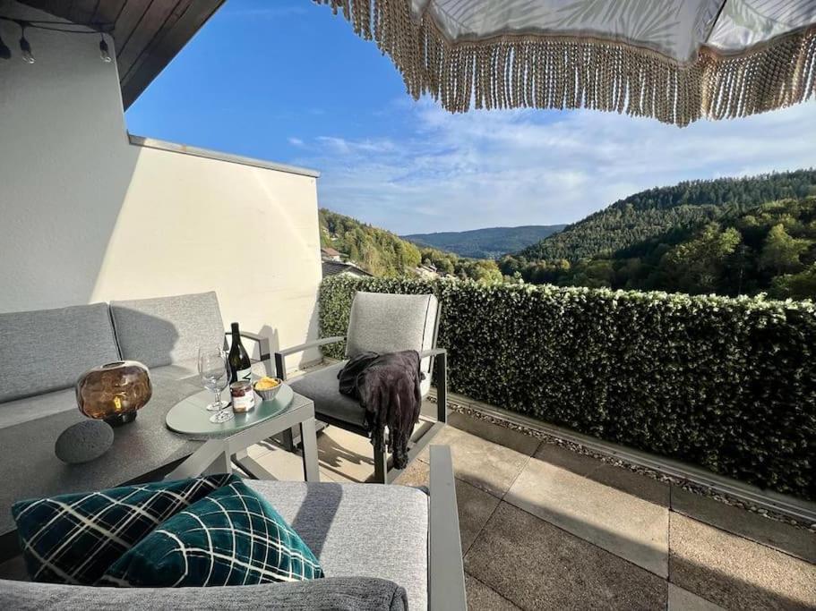 Wohnen Im Schwarzwald Mit Panoramablick Apartment Bad Herrenalb Exterior photo